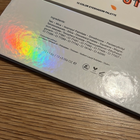 Mocha Cosmetics Pumpkin Spice eyeshadow palette - Picture 4 of 4